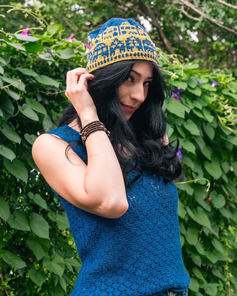 Les Gens de la Ville Hat - FREE Knitting pattern and Optional kit