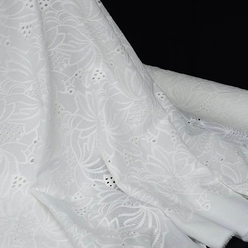 Broderie anglaise en coton | Blanc