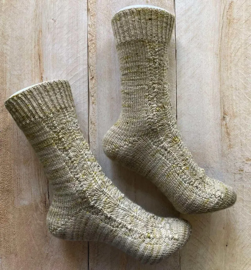 WALRUS KISSES Socks - Knitting Pattern