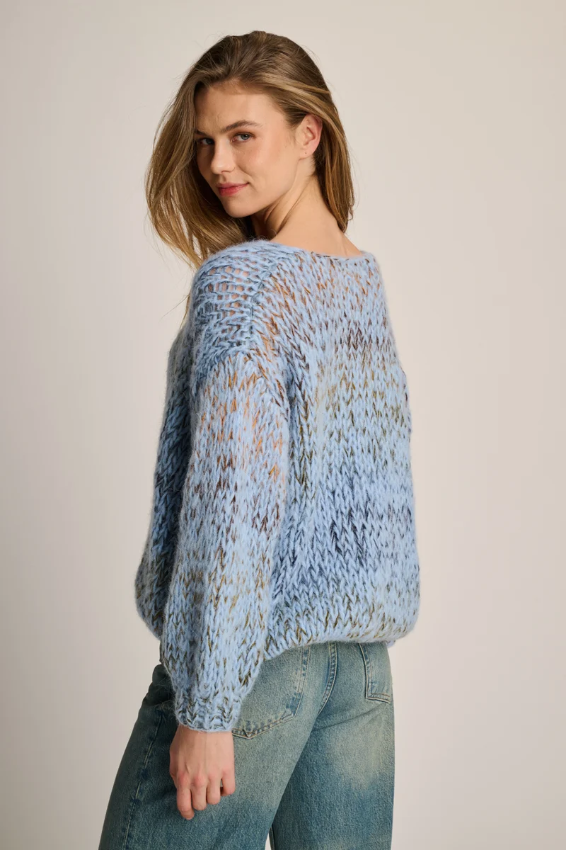 June Pullover V-Neck Pastel Blue Multi