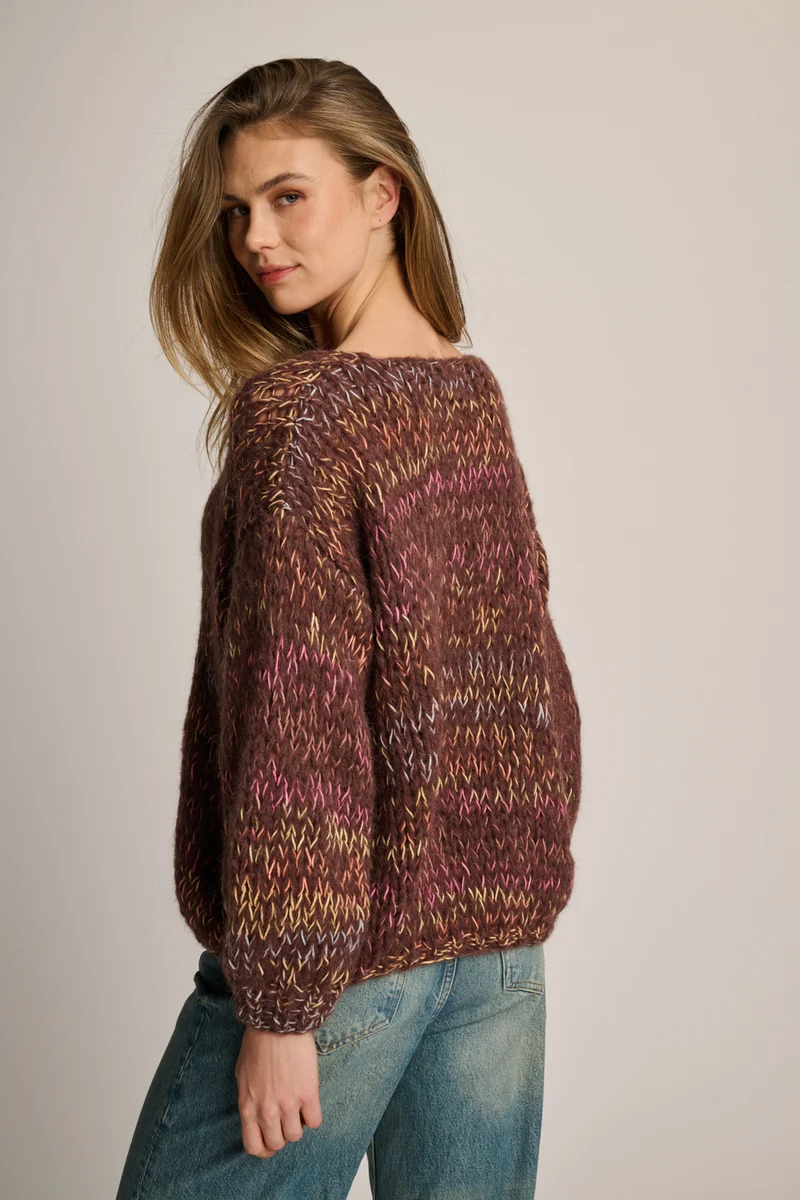 June Pullover V-Neck Chocolate Brown Multi