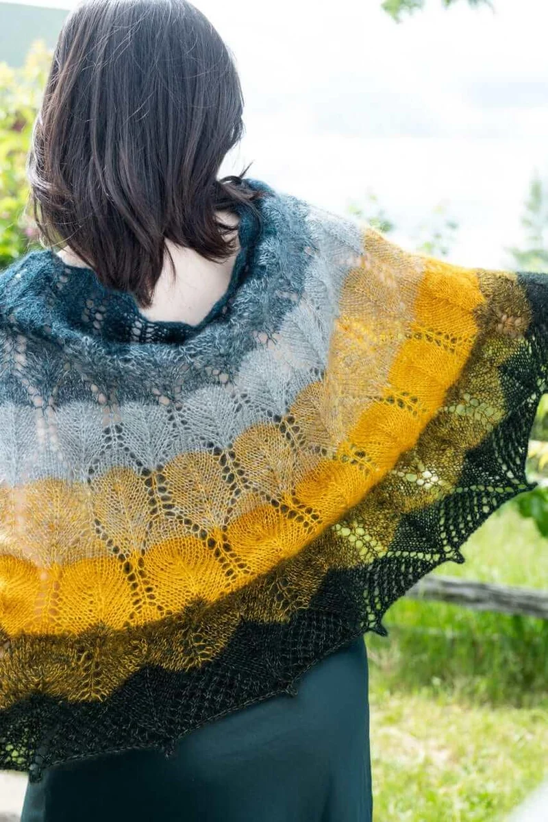 Défilé de Fées Poncho - Knitting pattern and Optional Kit