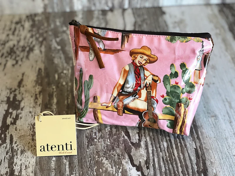 "Western" Cowgirl Accessory Pouch 🐦