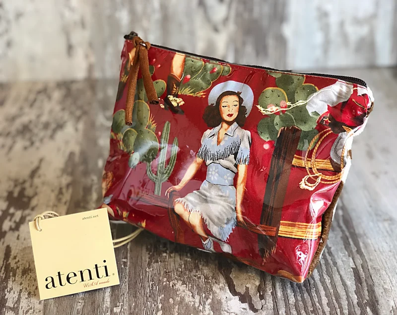 "Western" Cowgirl Accessory Pouch 🐦