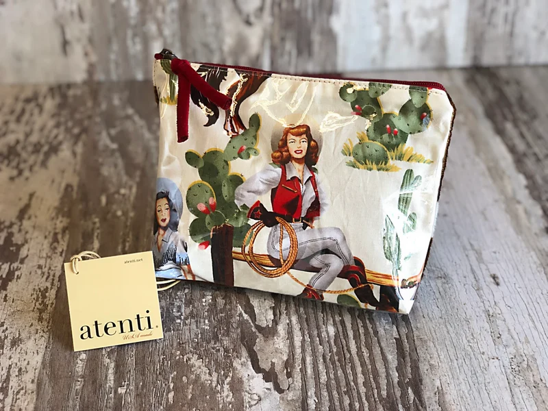 "Western" Cowgirl Accessory Pouch 🐦
