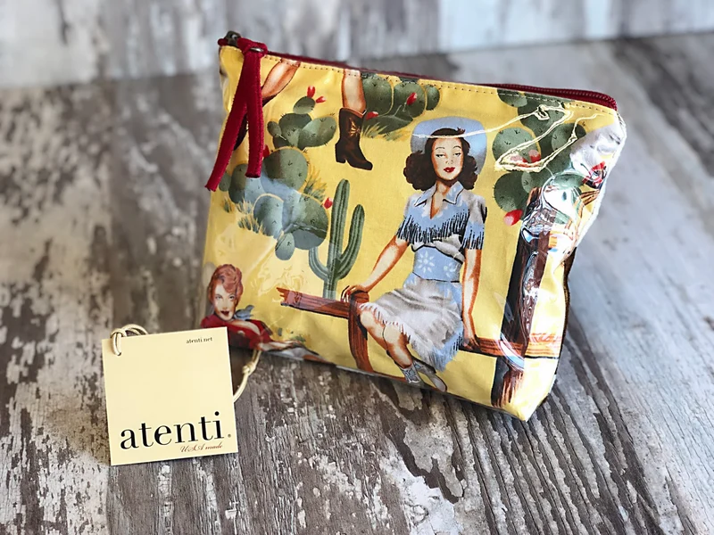 "Western" Cowgirl Accessory Pouch 🐦