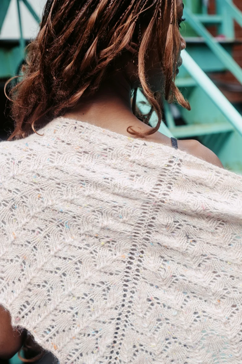 Pêcher Bourgeon Shawl - Knitting Pattern and Optional Kit