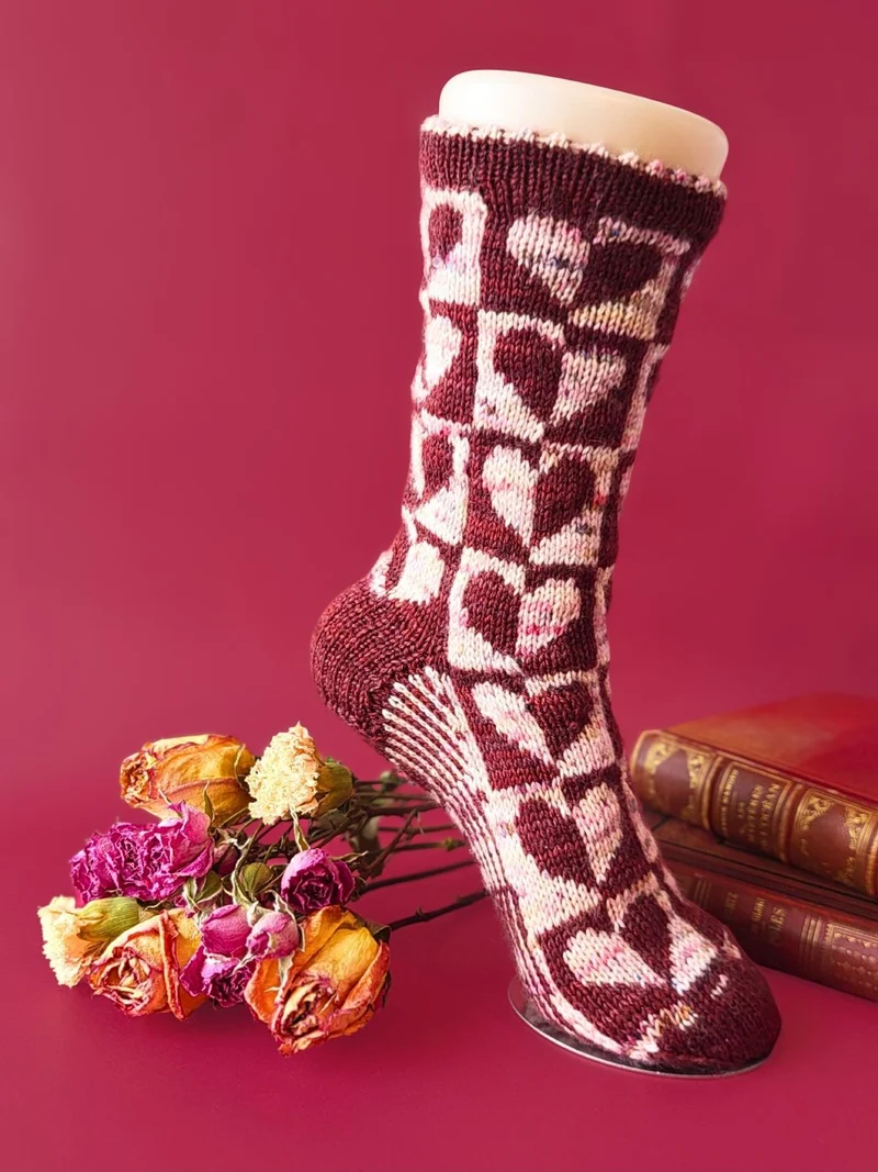 The Aphrodite's socks - Knitting pattern and Optional Limited Edition Kit