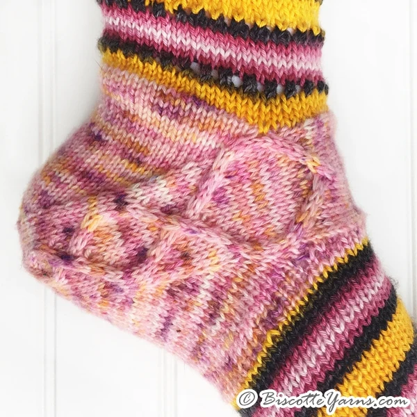 Mary-Jane Memories Socks - Knitting pattern