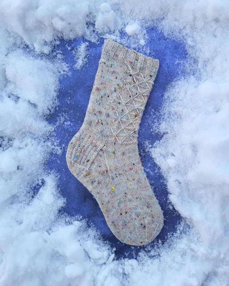 Flocon Socks - Knitting pattern and Optional kit
