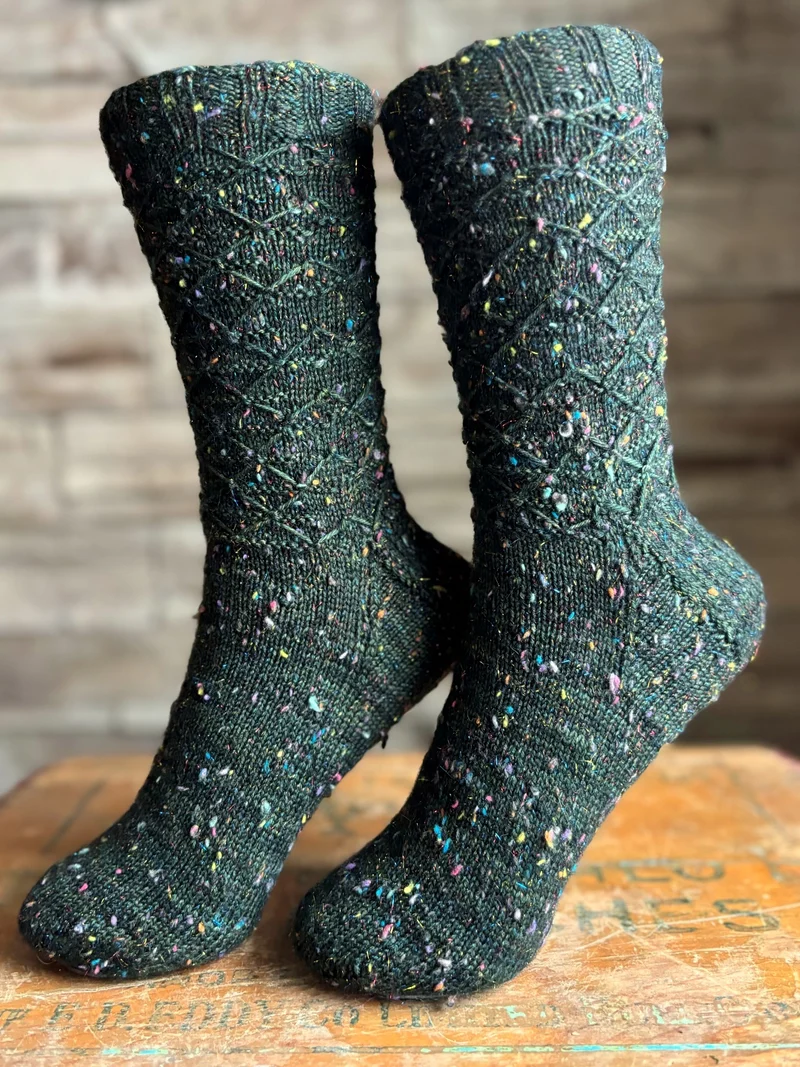 Flocon Socks - Knitting pattern and Optional kit