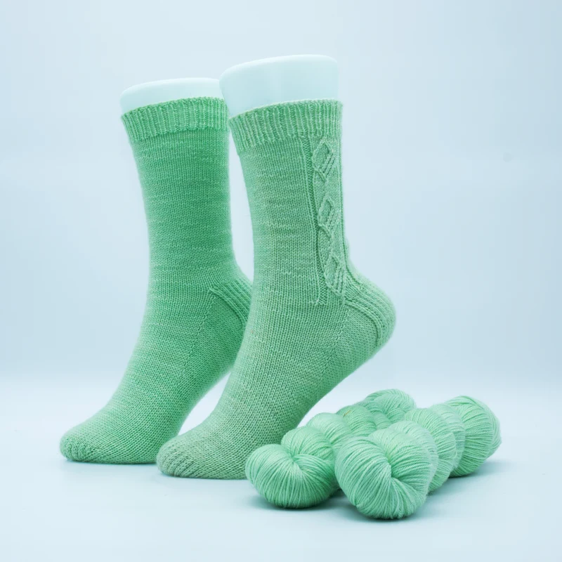 Poplar Bud Socks | Knitting Kit