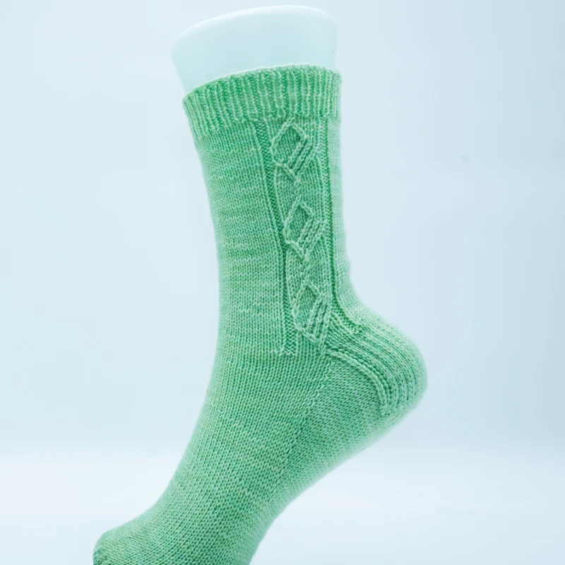 Poplar Bud Socks | Knitting Kit