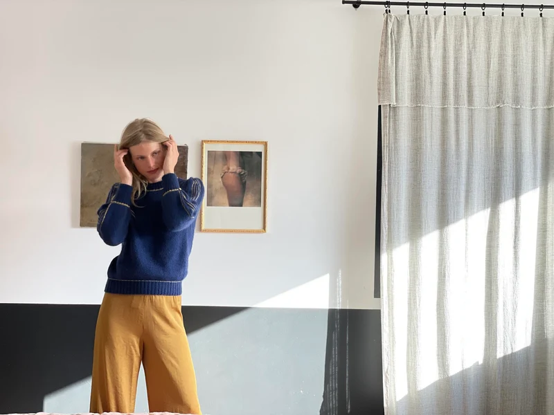 Pull Alix mohair Marine et doré.