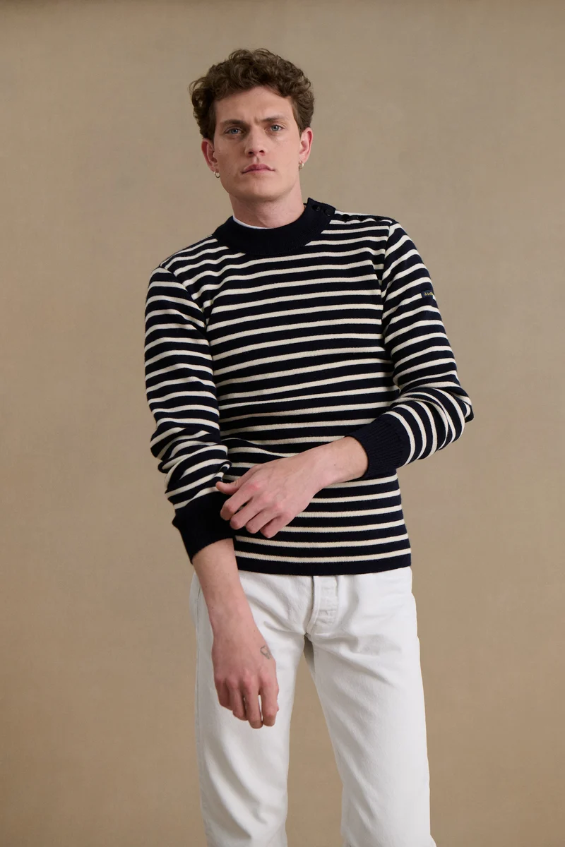 Pull marin rayé marine et écru pour homme