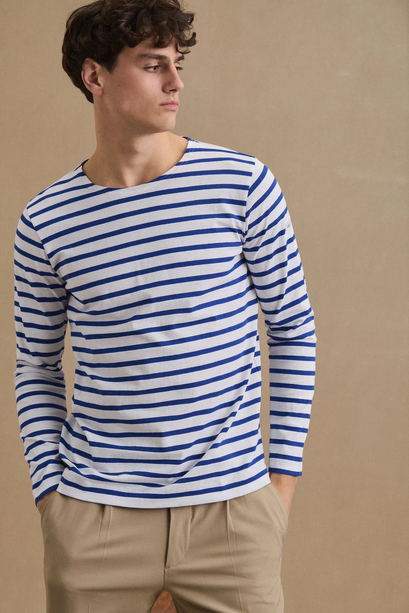 Marinière blanche et bleu roi