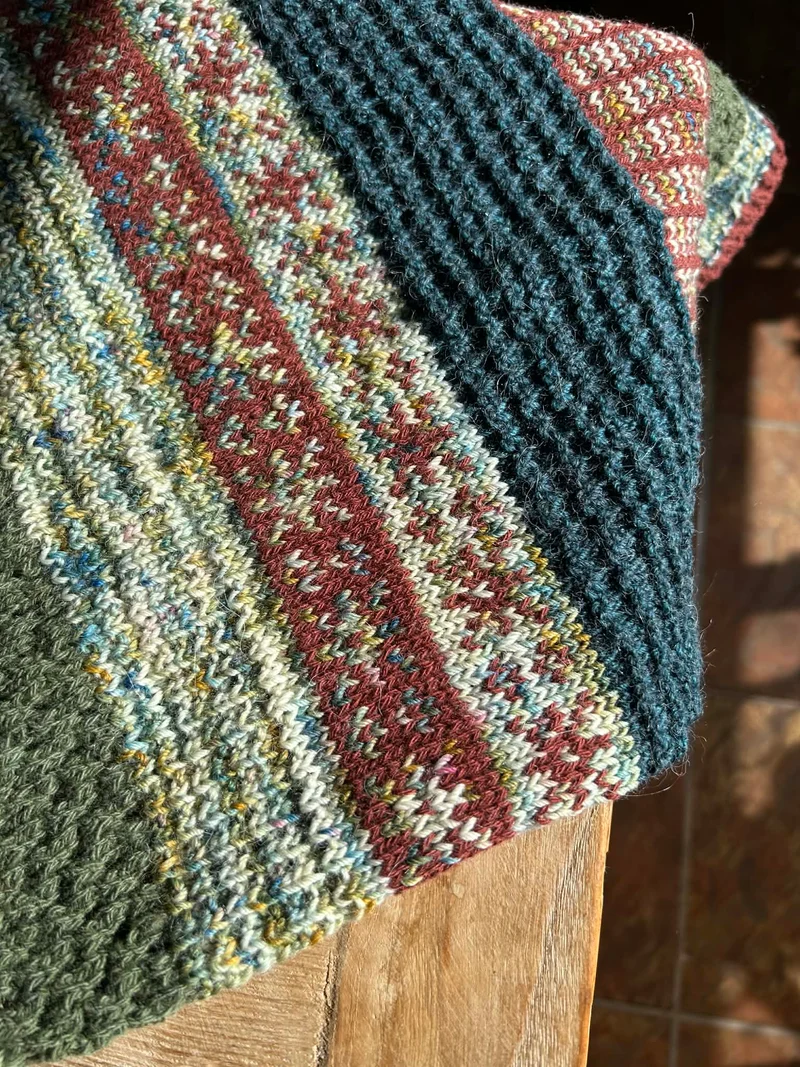 COL TOUSKI - Knitting pattern and optional kit