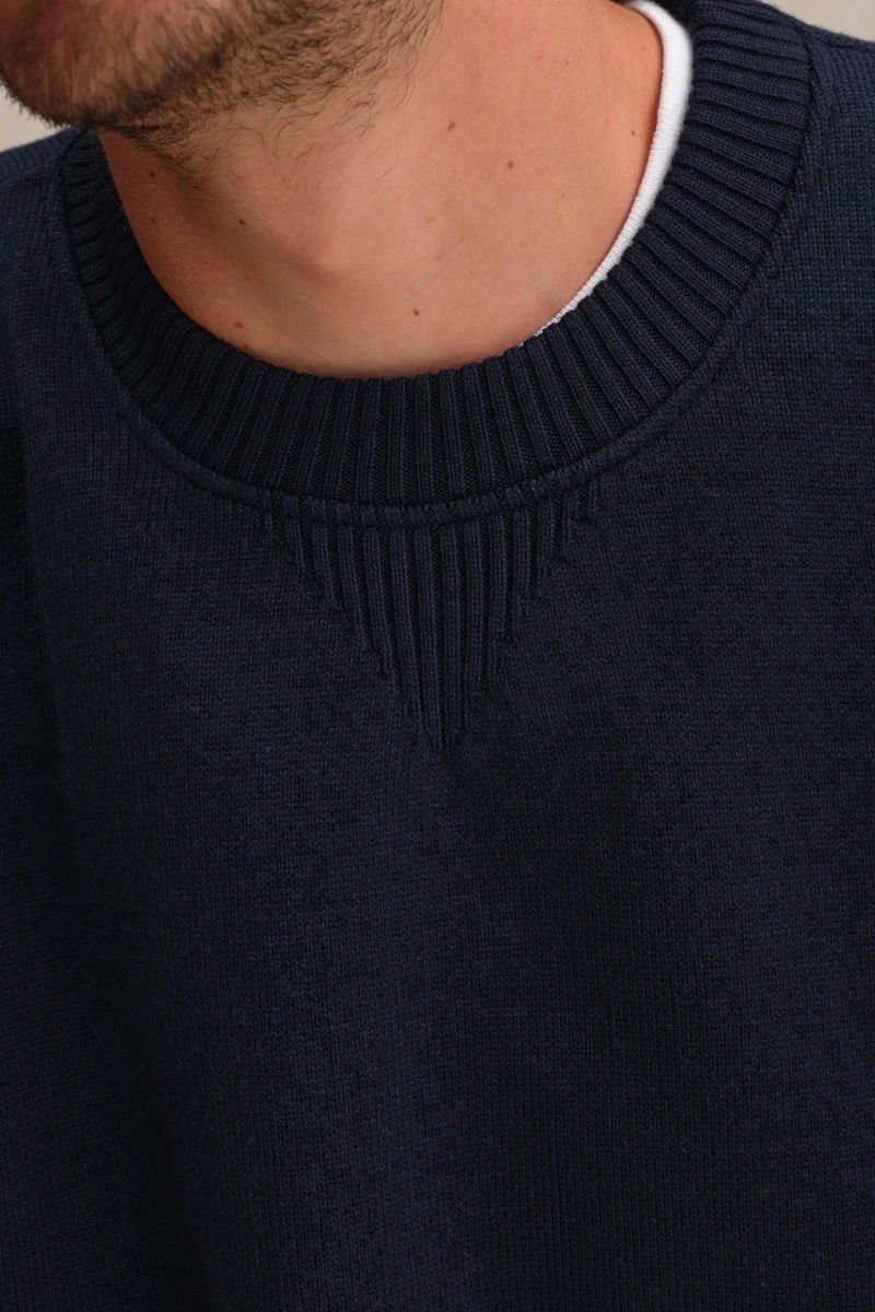 Sweat bleu marine en laine mérinos - Le Minor x Monocle