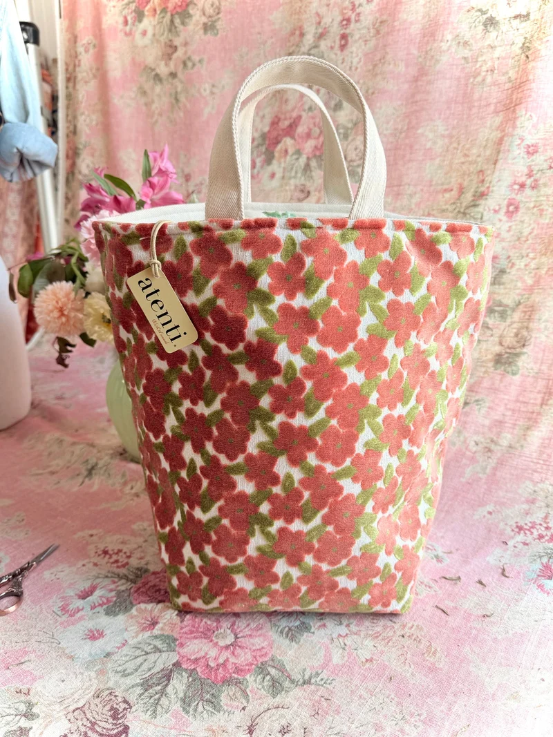 Velvet Daizy Hope Basket 🐦