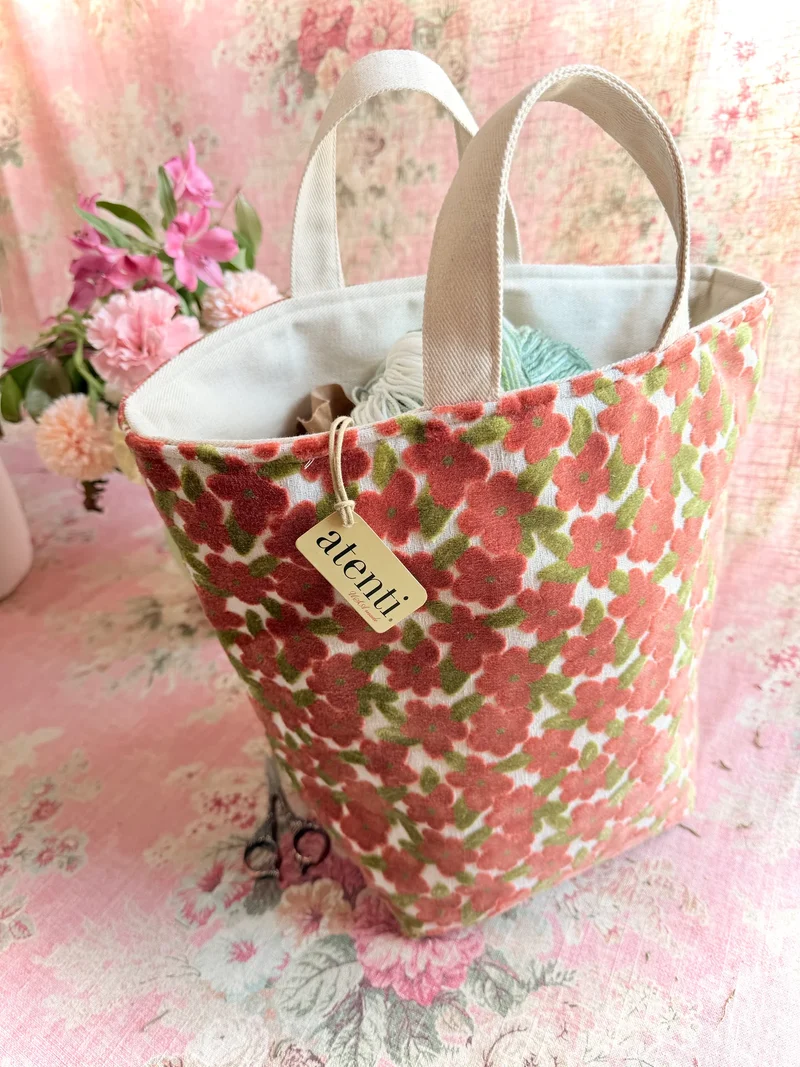 Velvet Daizy Hope Basket 🐦