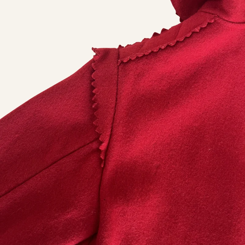 Kabig enfant rouge en drap de laine - Seconde main