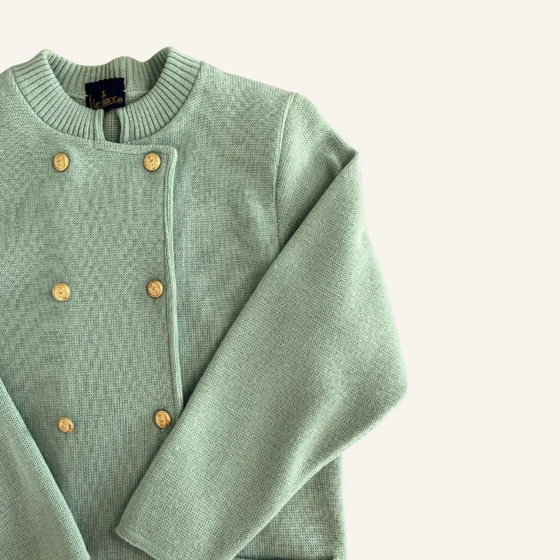 Cardigan vert pastel à boutons dorés en laine vierge pour femme - Seconde main