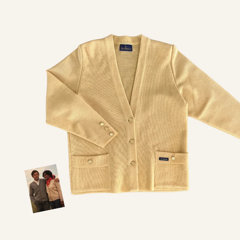 Cardigan jaune à boutons dorés en laine vierge pour femme - Seconde main