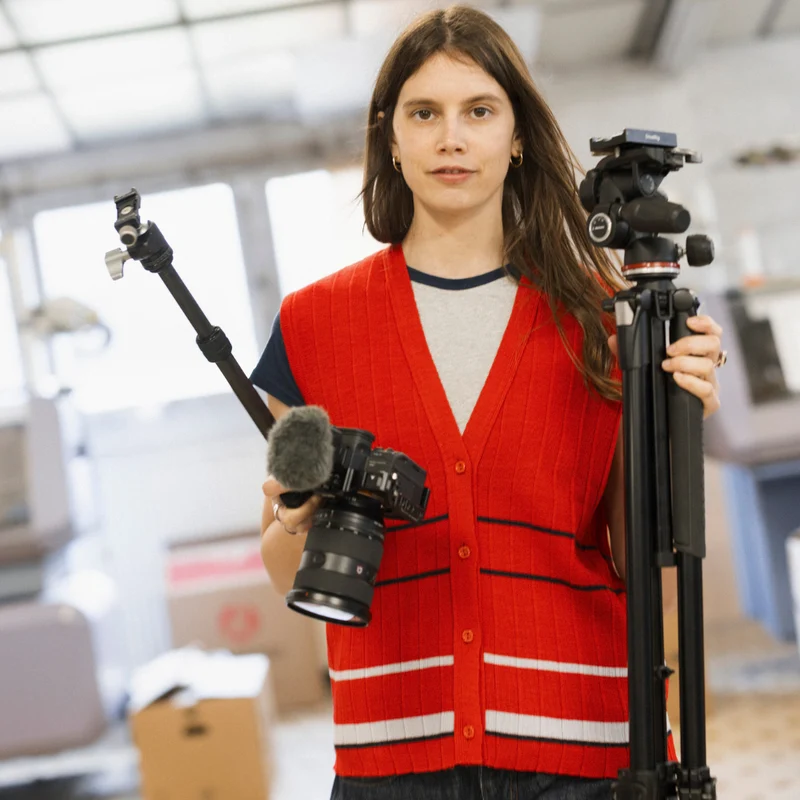 Gilet sans manches rouge à rayures en laine vierge pour femme - Seconde main