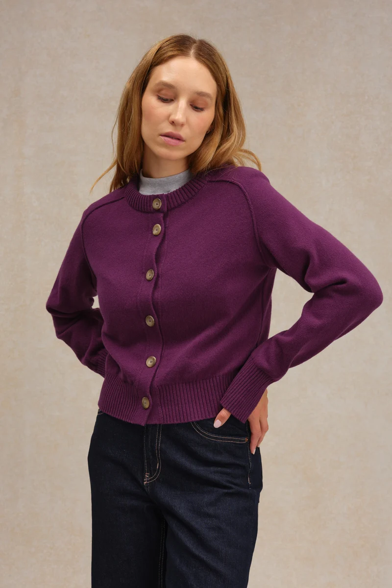 Cardigan prune en laine mérinos pour femme