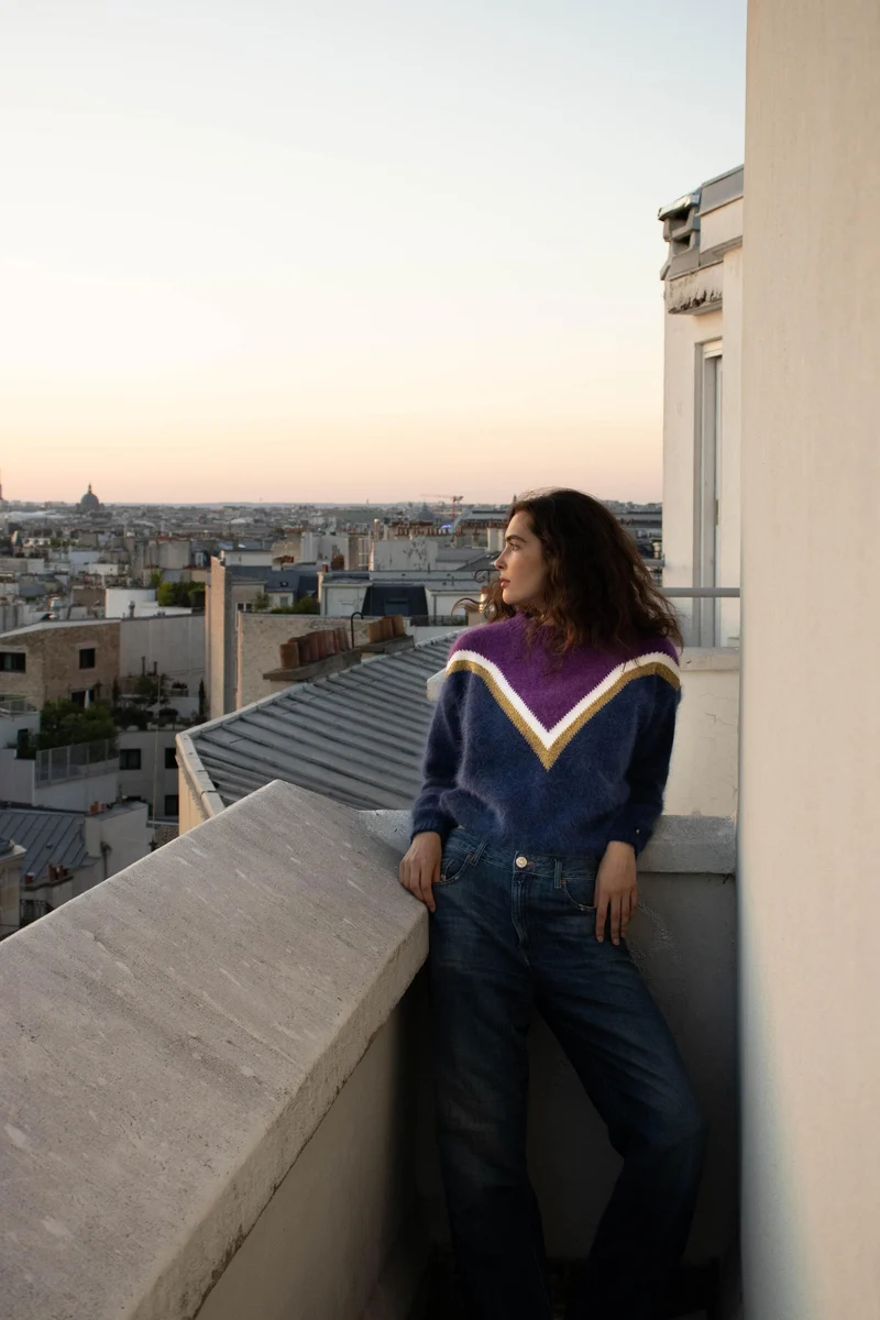 Pull Celeste Marine et mûre.