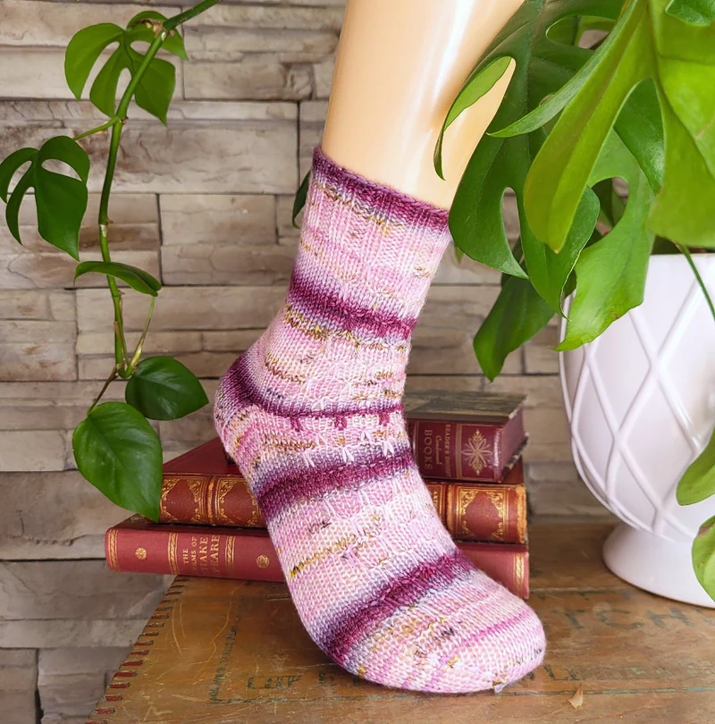 Slipped Stitch Socks | Knitting pattern and Optional kit
