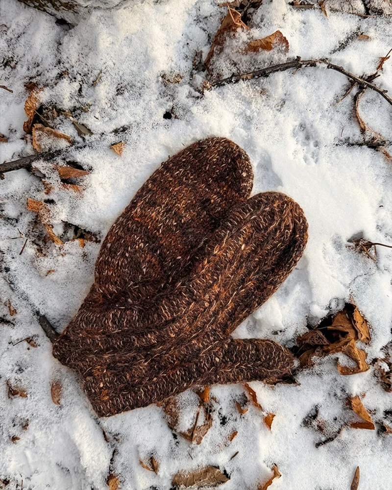 Blitzen Mittens | Knitting pattern and Optional kit