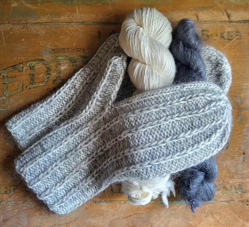 Blitzen Mittens | Knitting pattern and Optional kit