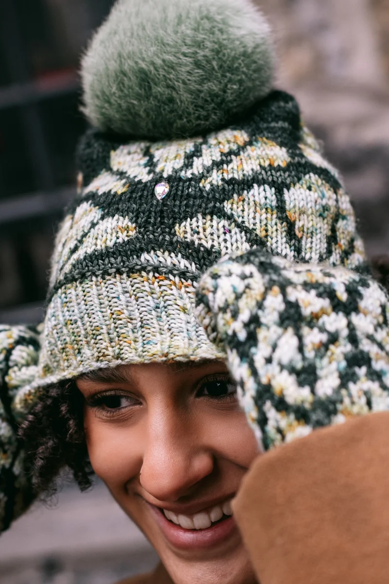 Lancelot Mittens - Free Knitting pattern