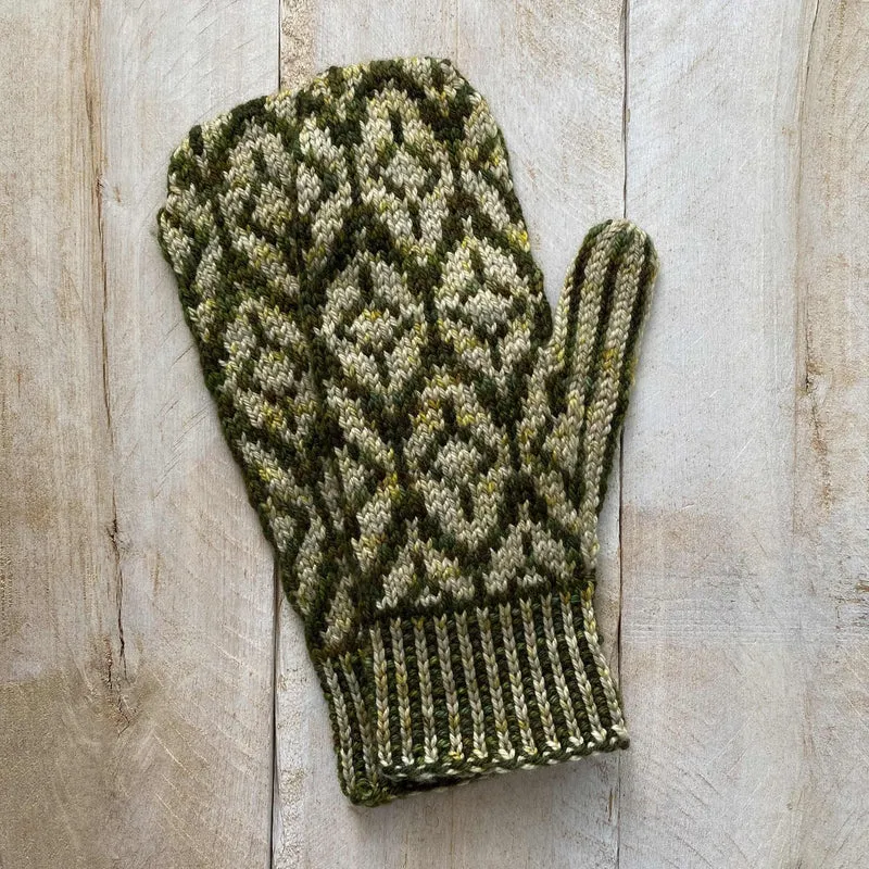 Lancelot Mittens - Free Knitting pattern