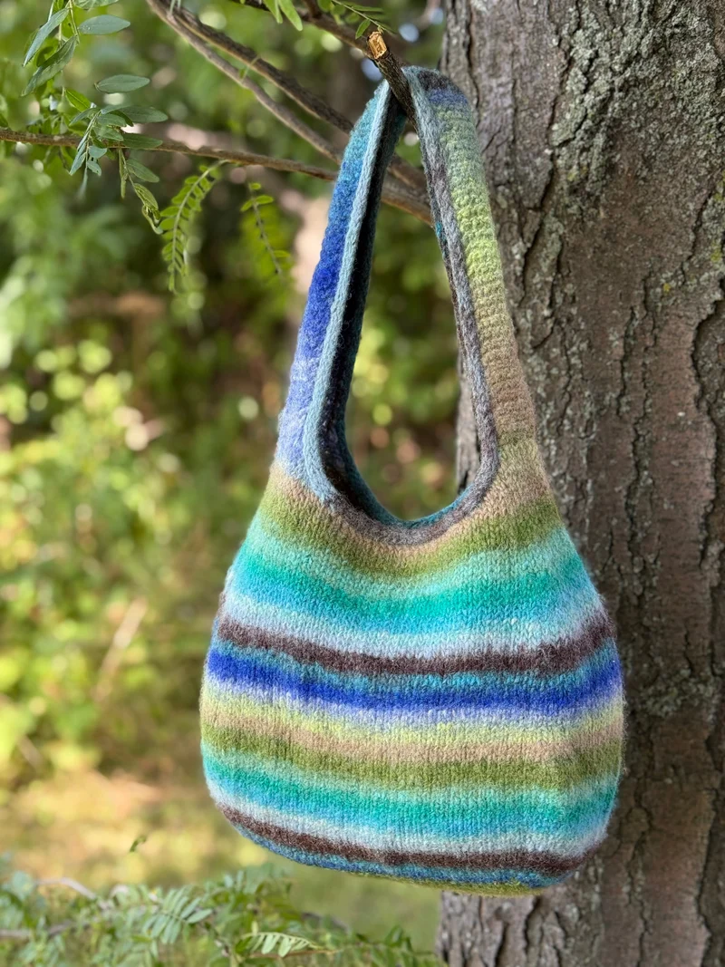 Noro Kureyon Tote Bag | Knitting pattern and Optional kit