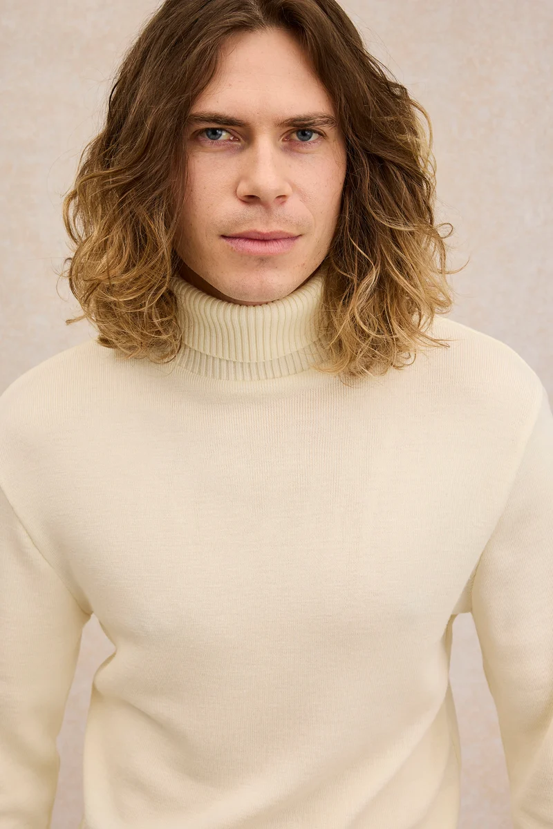 Pull col roulé Marine nationale écru en laine mérinos pour homme