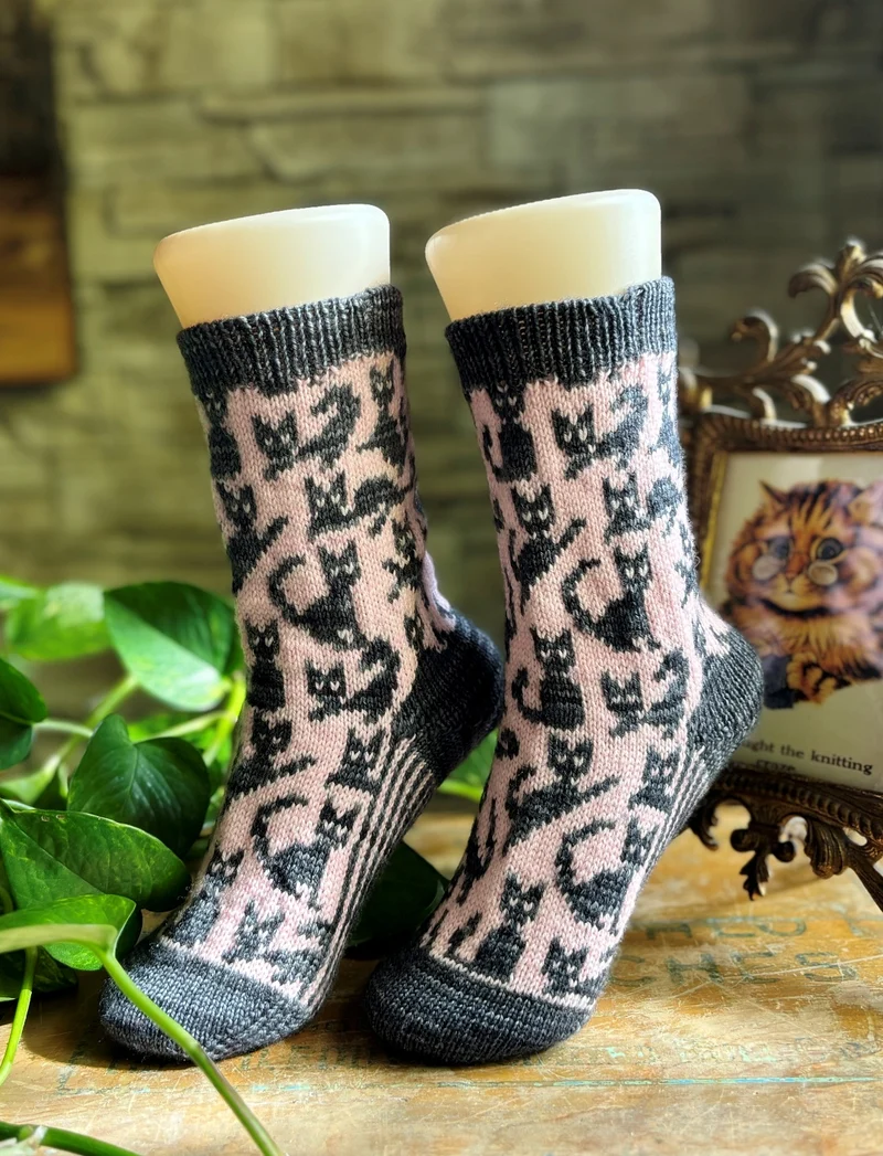Chat-astrophe Socks | Knitting pattern and Optional kits