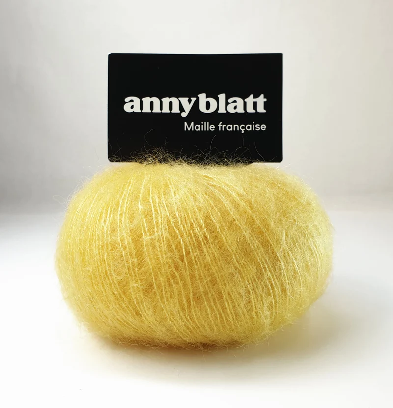 Pull Alix mohair à lignes écrues.