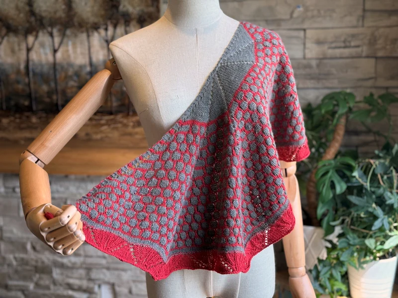 Guanaco Argentino Shawl | Knitting pattern and Optional Kit