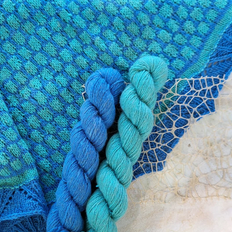 Guanaco Argentino Shawl | Knitting pattern and Optional Kit