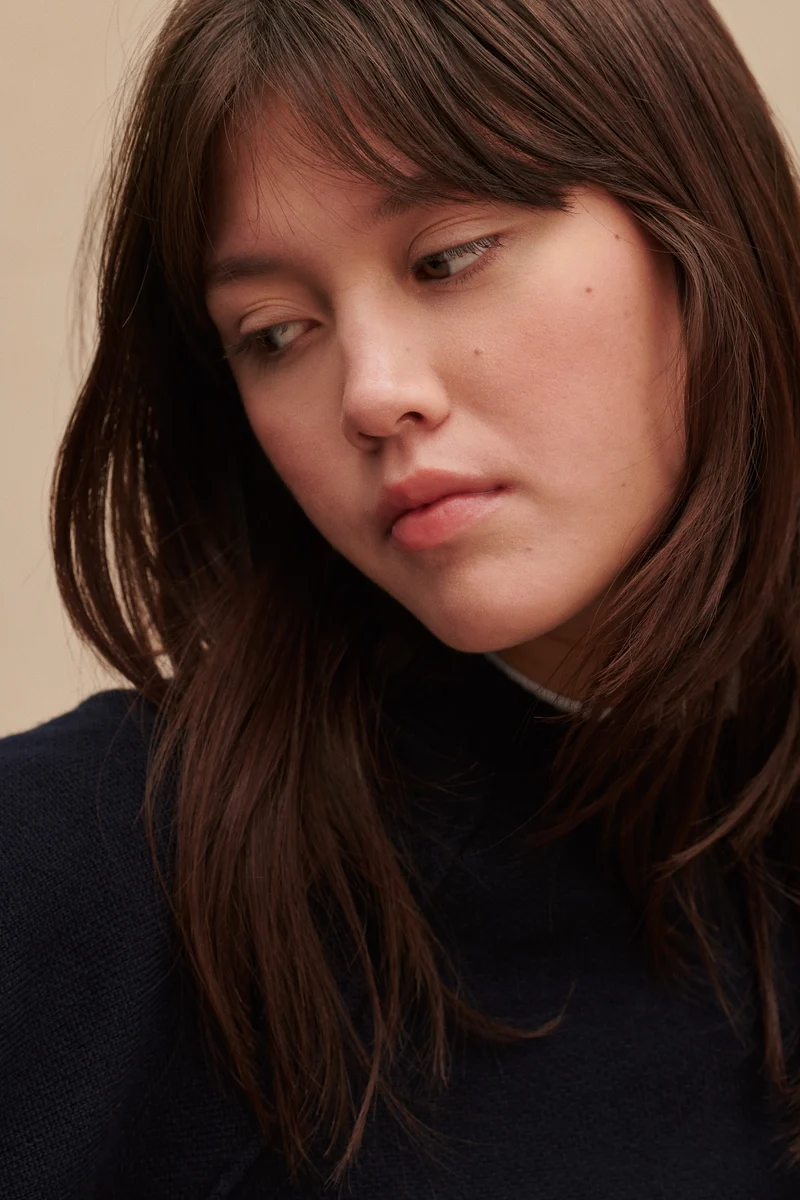 Sweat bleu marine en laine mérinos pour femme