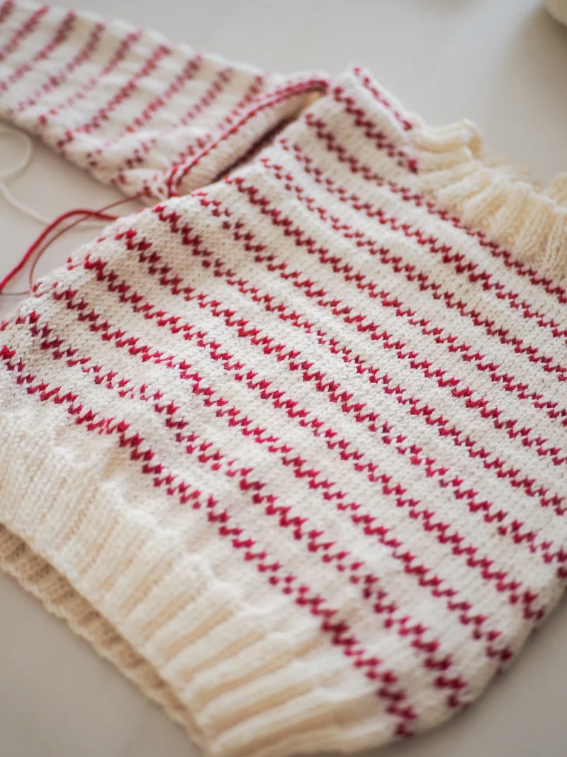 Pull Frances bébé à tricoter.