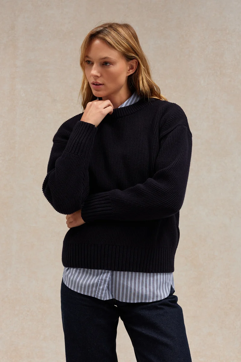 Pull femme col rond bleu marine en côtes anglaises