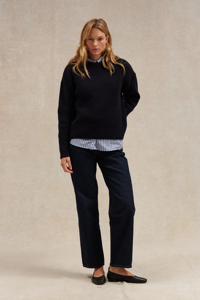 Pull femme col rond bleu marine en côtes anglaises