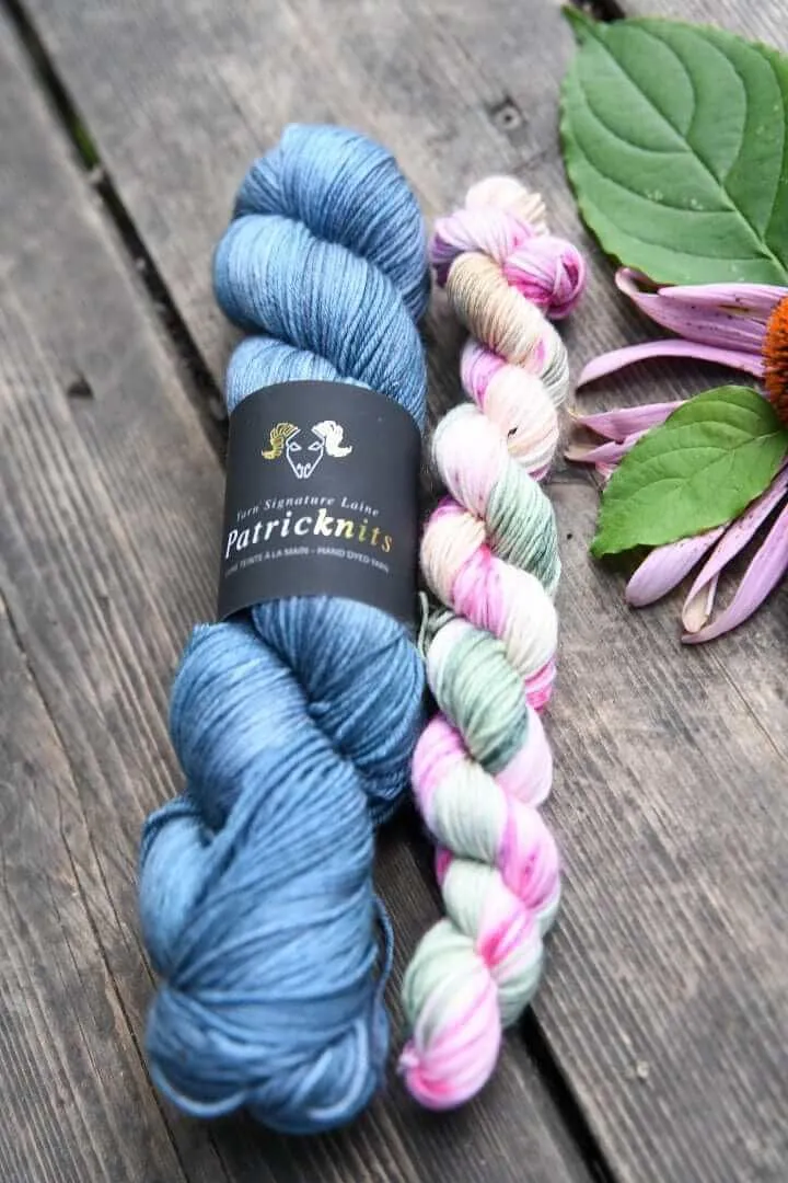 Mini Bobble Sock free sock pattern