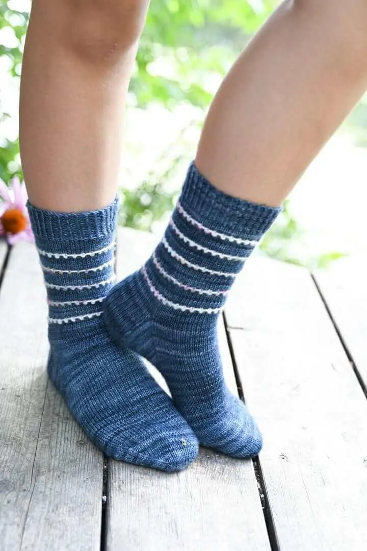 Mini Bobble Sock free sock pattern