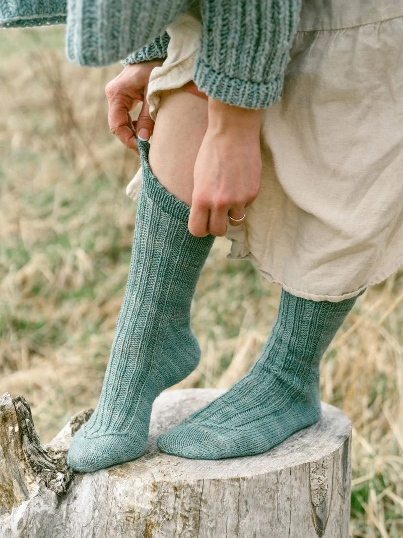 Field Notes: 20 Textured Knits for Everyday Beauty by Olga Putano