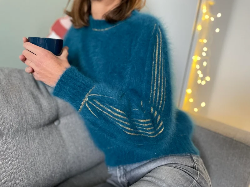 Pull Alix Angora Pacifique et doré.