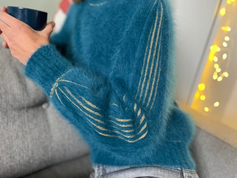 Pull Alix Angora Pacifique et doré.